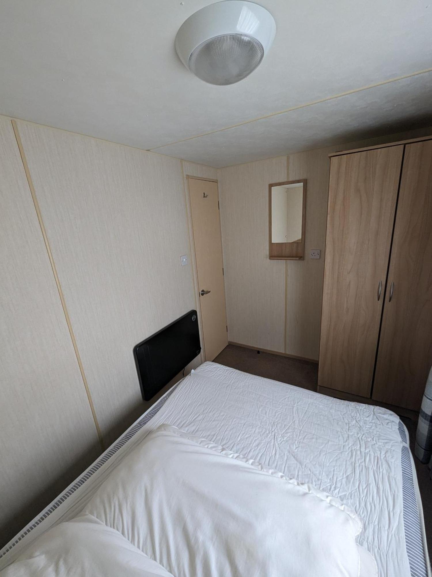 3 Bedroom Caravan, Sleeps 8 Lyons Lido Beach Prestatyn Exteriér fotografie