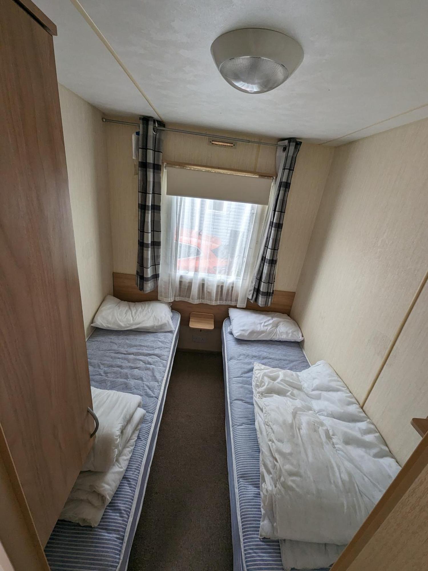 3 Bedroom Caravan, Sleeps 8 Lyons Lido Beach Prestatyn Exteriér fotografie