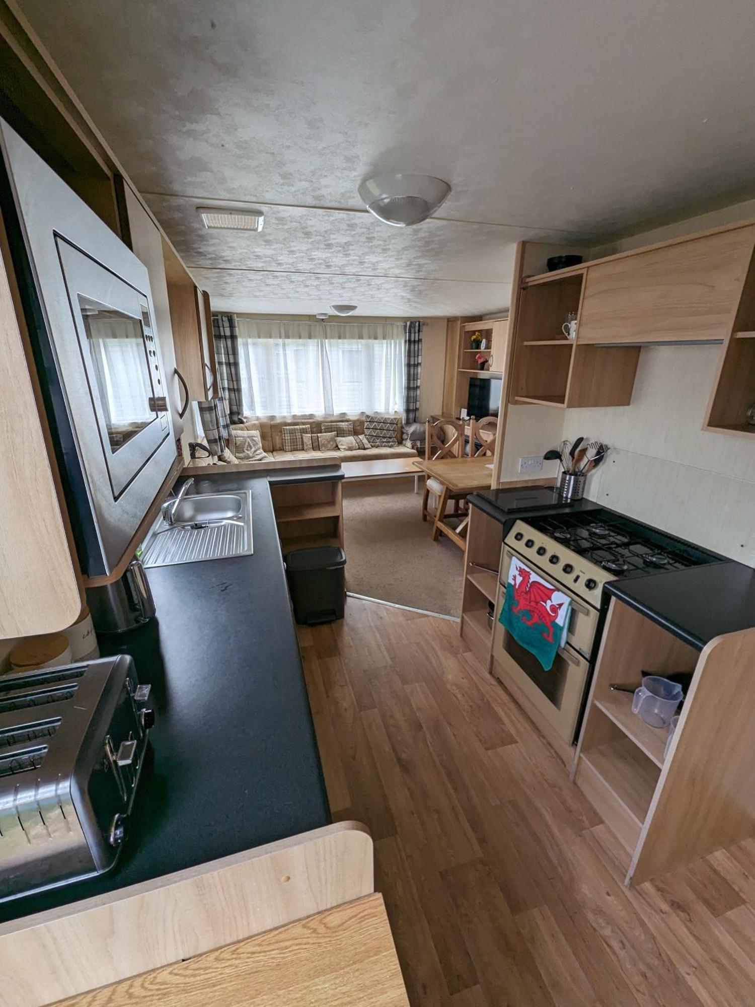 3 Bedroom Caravan, Sleeps 8 Lyons Lido Beach Prestatyn Exteriér fotografie