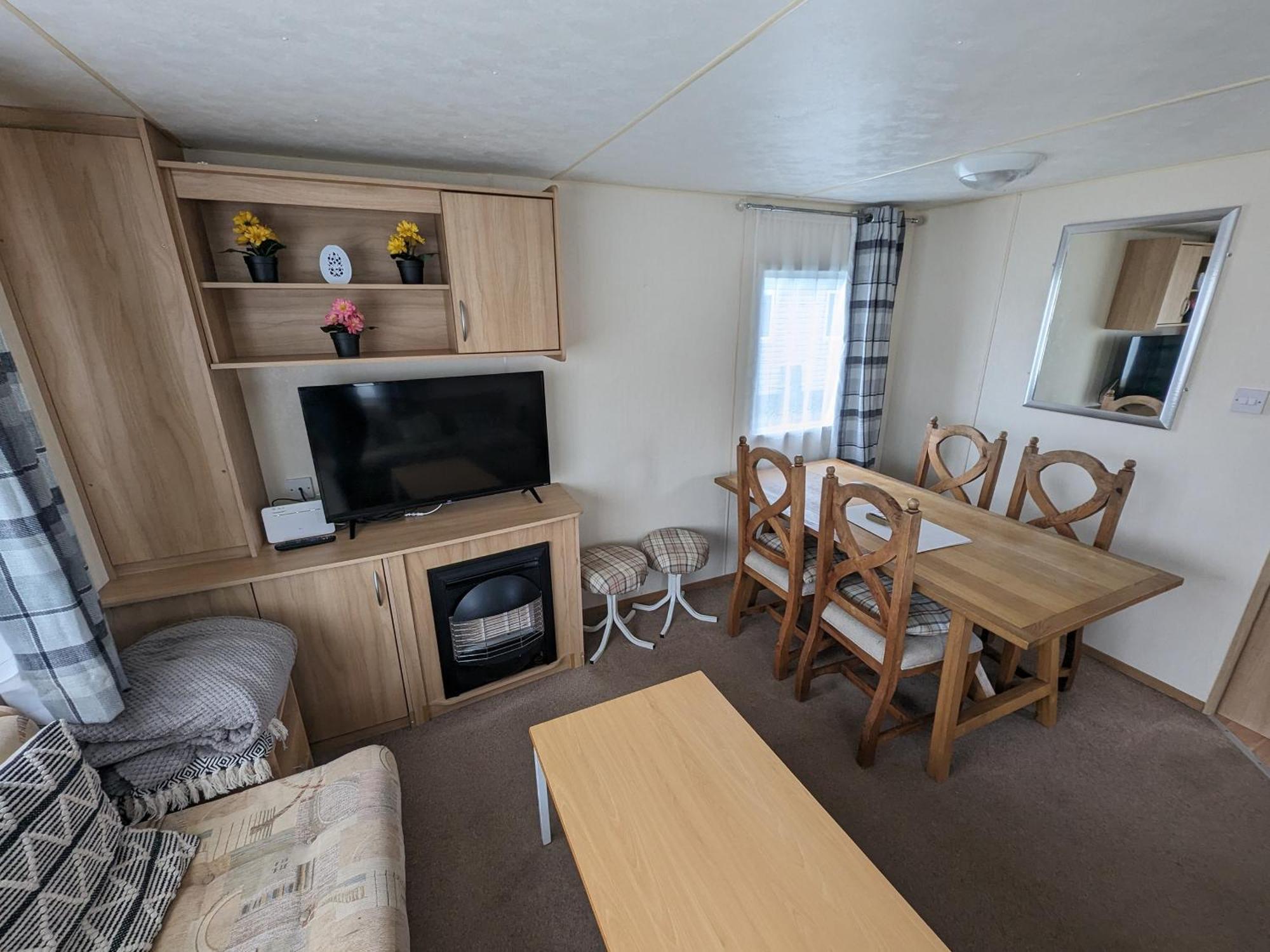 3 Bedroom Caravan, Sleeps 8 Lyons Lido Beach Prestatyn Exteriér fotografie